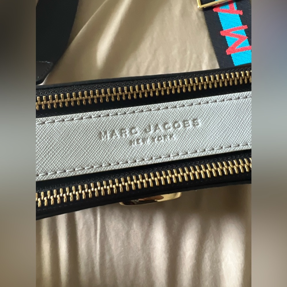 Marc Jacobs Snapshot crossbody bag - Picture 9 of 11